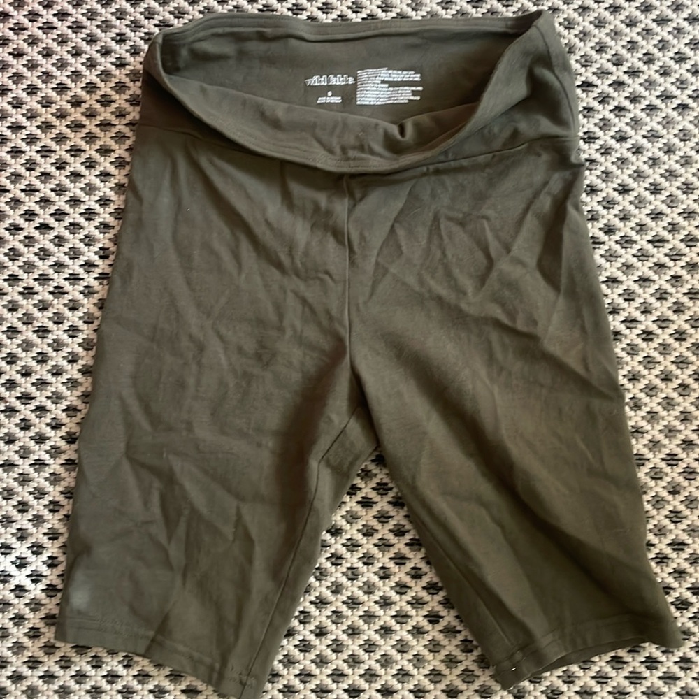Target Wild fable olive green bike shorts size smalll